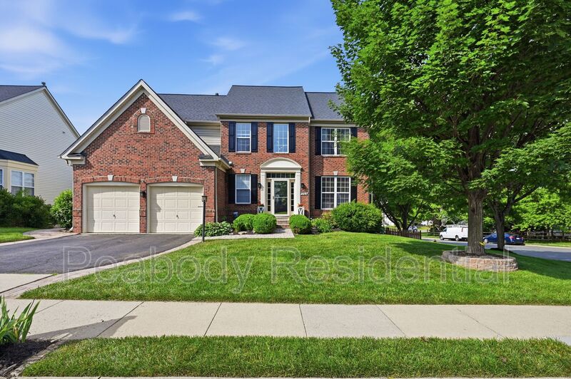 Leesburg House: 753 Bonnie Ridge Dr NE