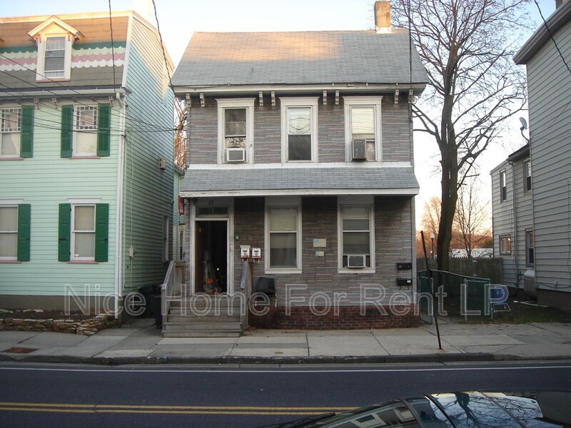 Mt. Holly Condo: 27 Pine St #1