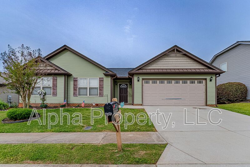 Greer House: 39 Nautical Dr