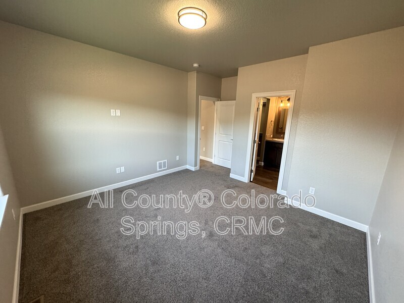 Main Rental Photo 9