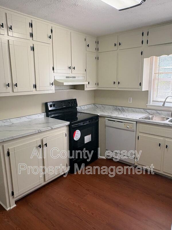 Main Rental Photo 5
