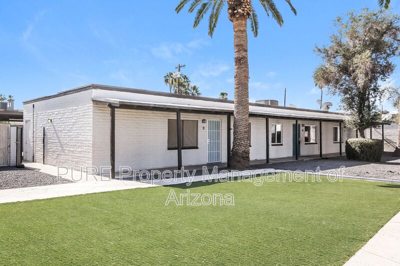Phoenix Condo: 6801 N. 17th Avenue
