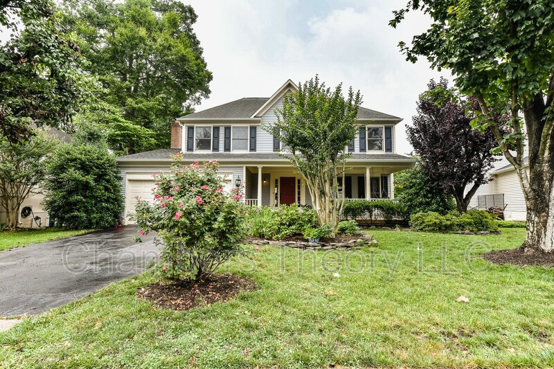 Sterling House: 20821 Waterbeach Pl.