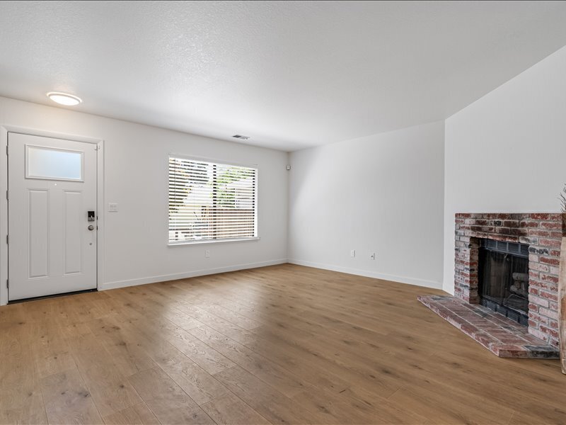 Healdsburg House: 843 Falcon Way