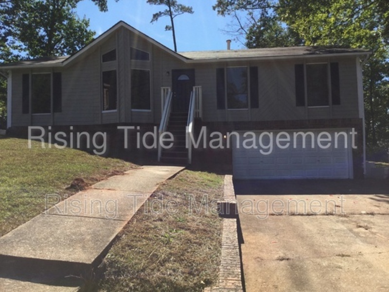 Birmingham House: 8512 Cedar Bark Cir