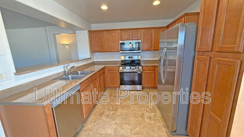 Buckeye House: 24934 W Dove Trl