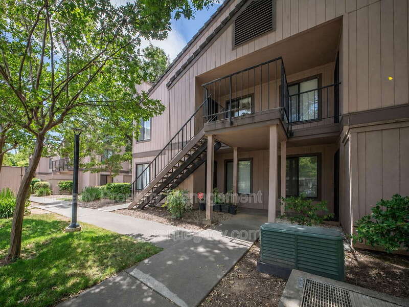 Vacaville Condo: 1801 Marshall Rd
