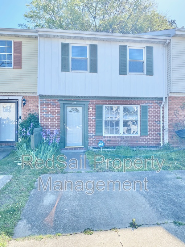 Virginia Beach House: 1114 Clear Springs Rd