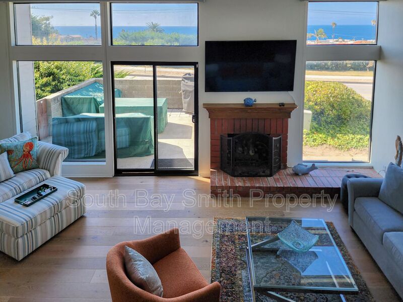 Redondo Beach House: 420 Palos Verdes Blvd