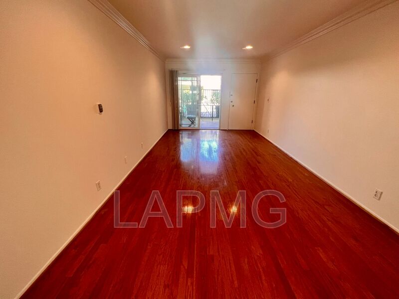 West Hollywood Condo: 8130 Norton Ave.
