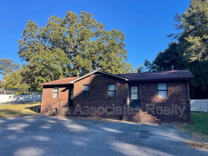 Asheboro Condo: 240 Hughes St.