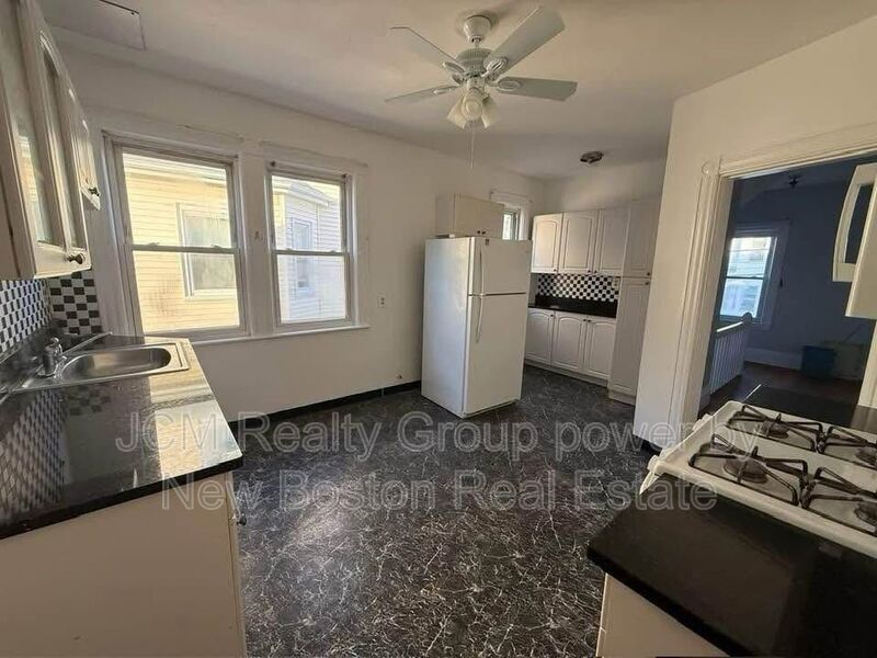 Malden Condo: 51 Ashland Street