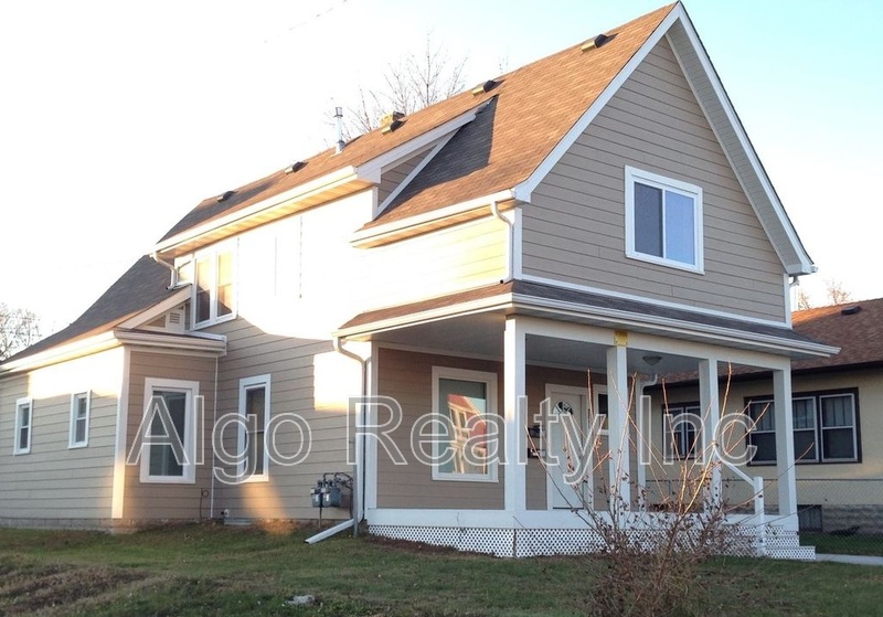 Minneapolis Condo: 2211 Queen Avenue North - 2