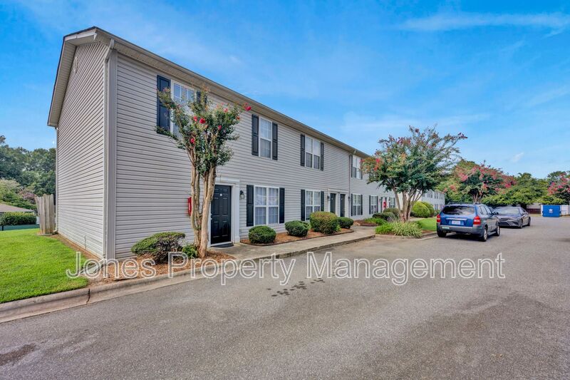 Kannapolis Townhome: 500 Jackson Park Road