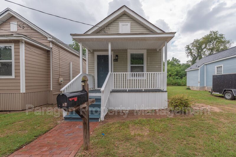 Request a Viewing for 1412 Maple Street Tenant Turner