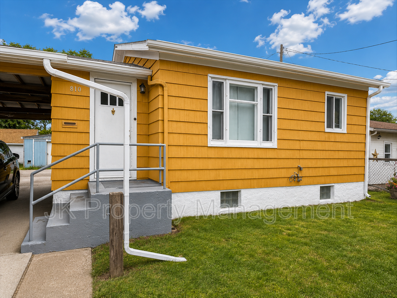 Great Falls House: 816 2nd Ave SW