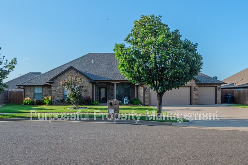 Oklahoma City House: 8833 Northwest 114th Circle