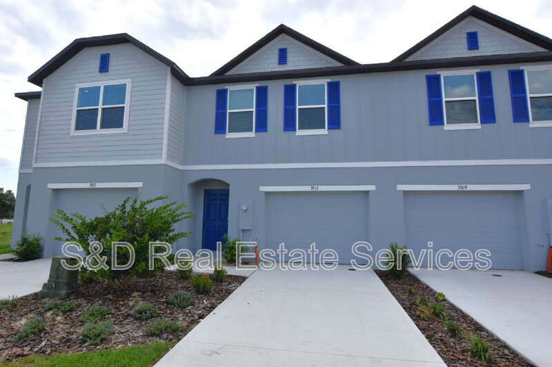 Lakeland House: 3913 Academia Ave.