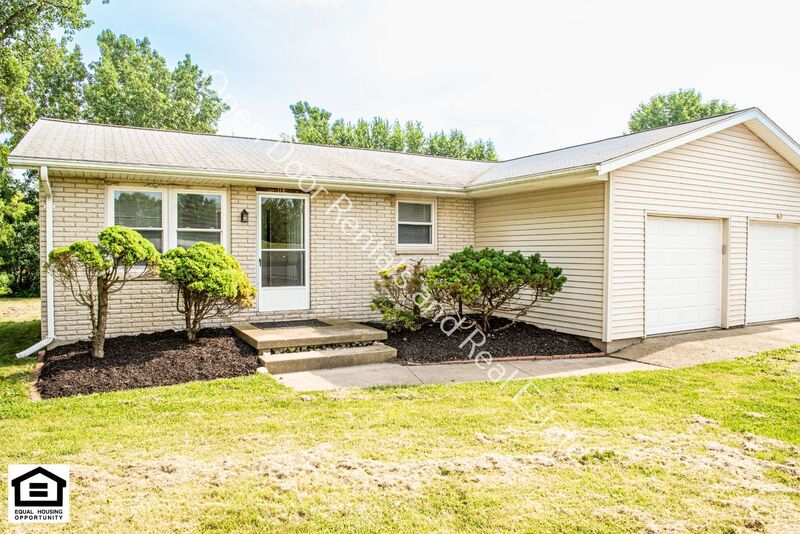 Kendallville Condo: 113 Miller Road