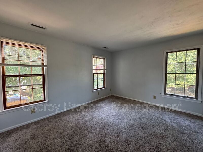 Charming 2-Bed, 2.5-Bath Home in Vibrant Norfolk   