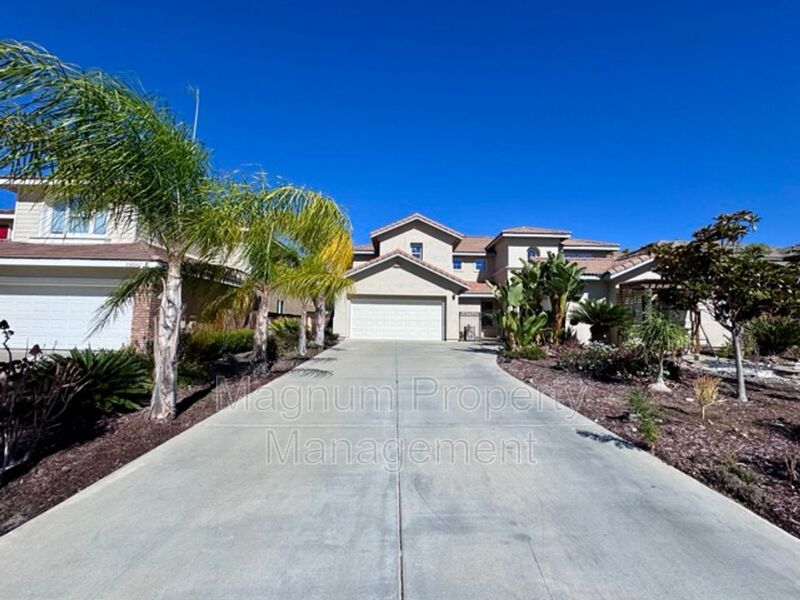Murrieta House: 23394 Blue Gardenia Ln