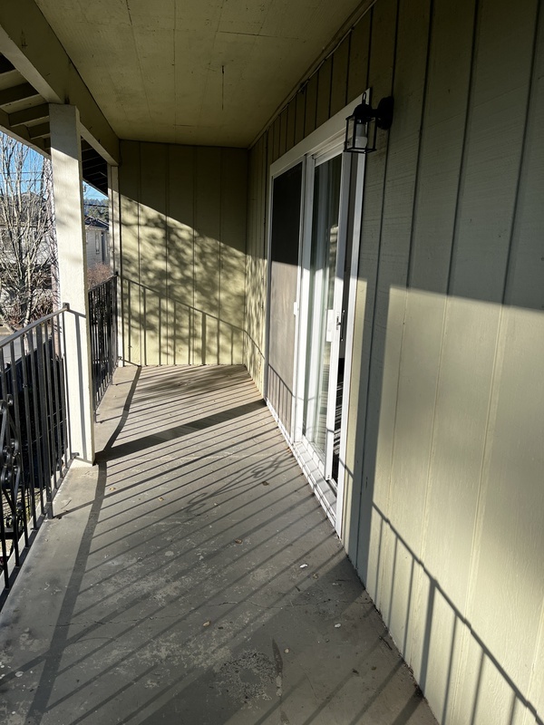 Healdsburg Condo: 616 Center Street