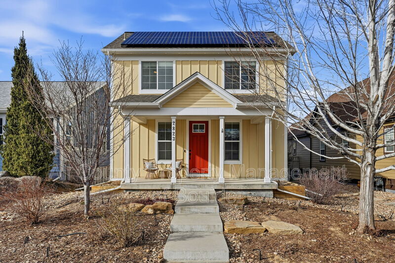 Lafayette House: 2823 Clear Creek Lane