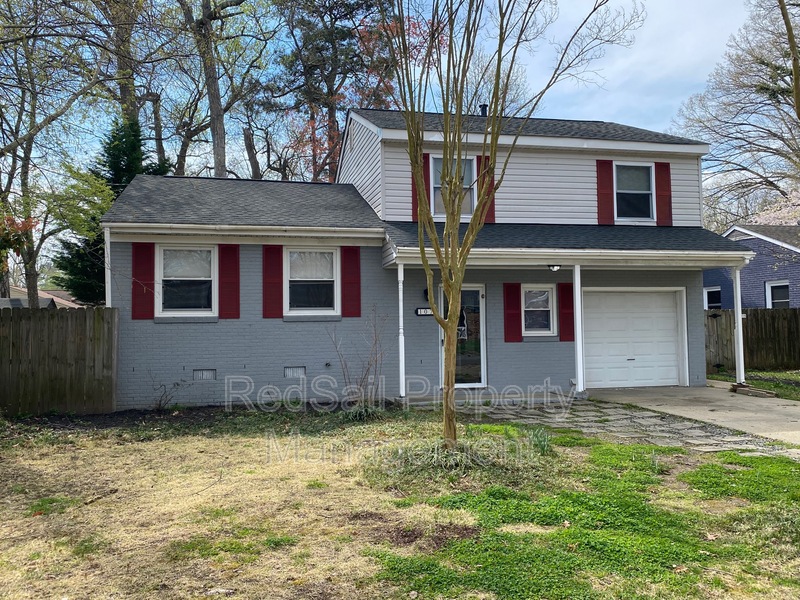 Newport News House: 107 Opal Dr