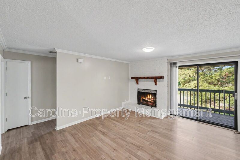 Charlotte House: 10971 Harrowfield Rd