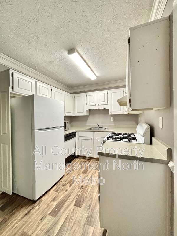 Main image for 2241 Highpoint Road