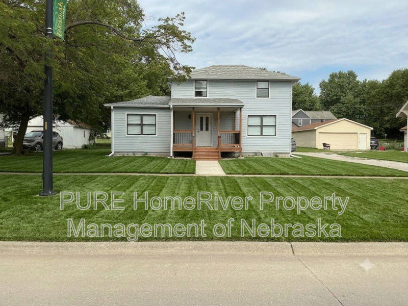 Tekamah House: 316 N 13th St
