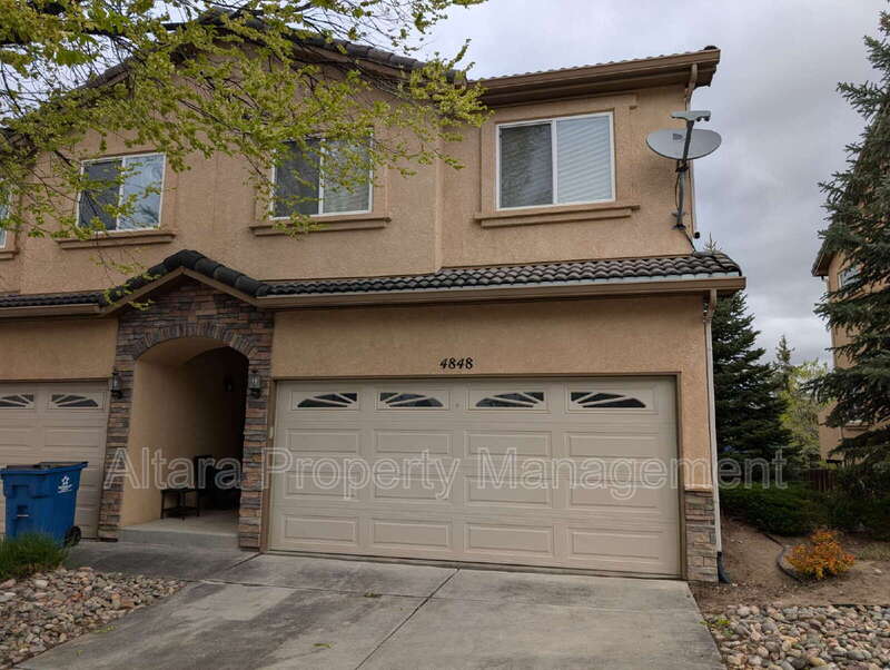 Colorado Springs Townhome: 4848 Iron Horse Villas Point