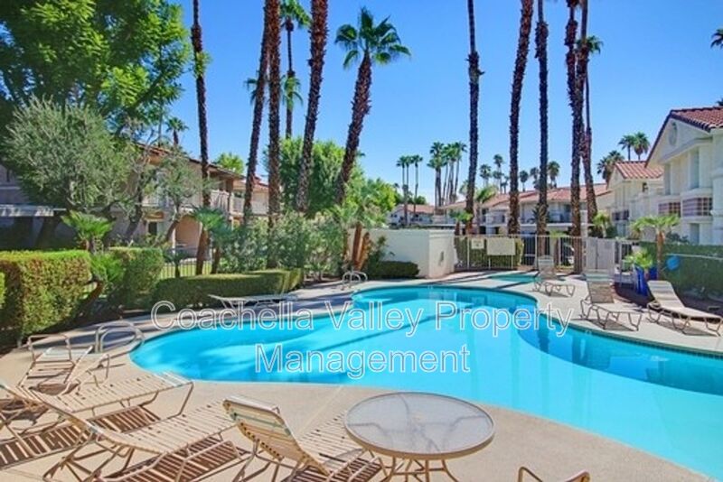 Palm Springs Condo: 500 S. Farrell Drive