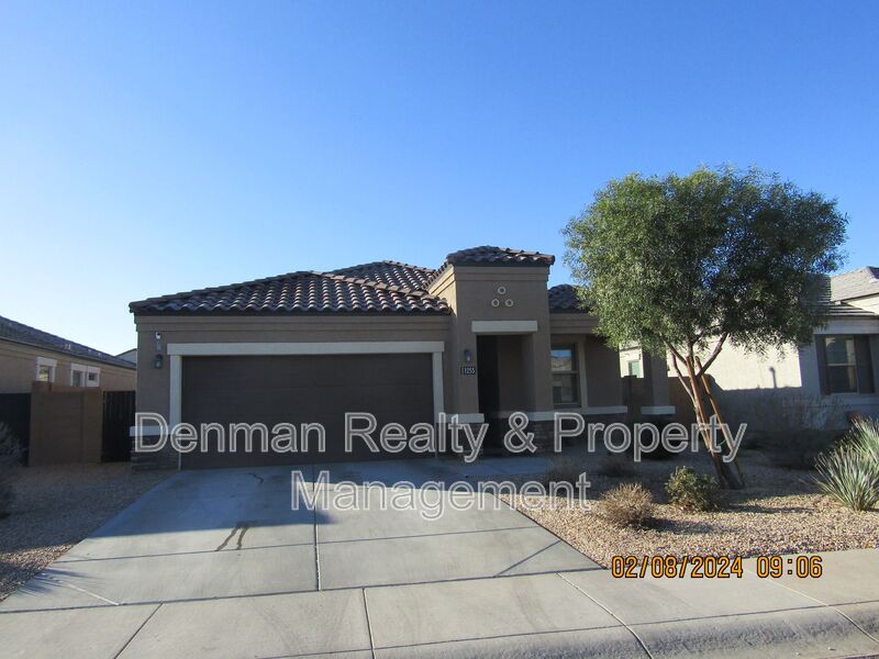 Casa Grande House: 1255 E. Irene Street