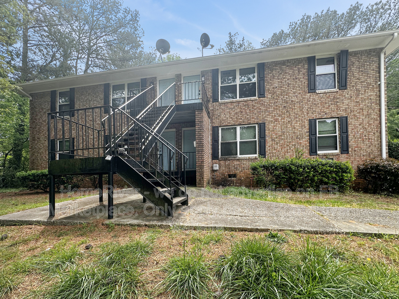 Forest Park Condo: 573 Evergreen Ter