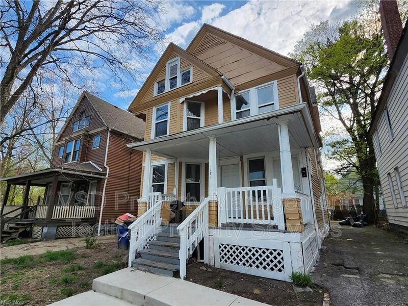 Cleveland Condo: 1583 E 84 St