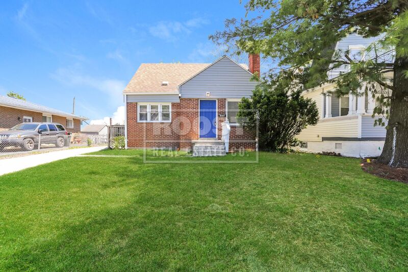 Columbus House: 1154 Miller Avenue