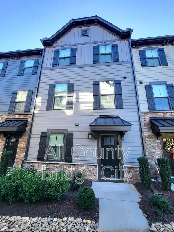 Greenville Townhome: 126 Rollins Ave
