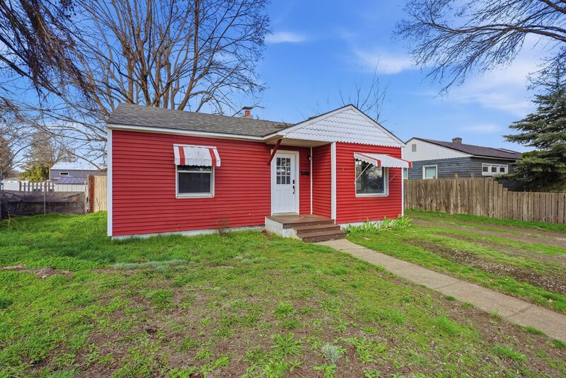 Spokane House: 2707 East South Crescent Avenue