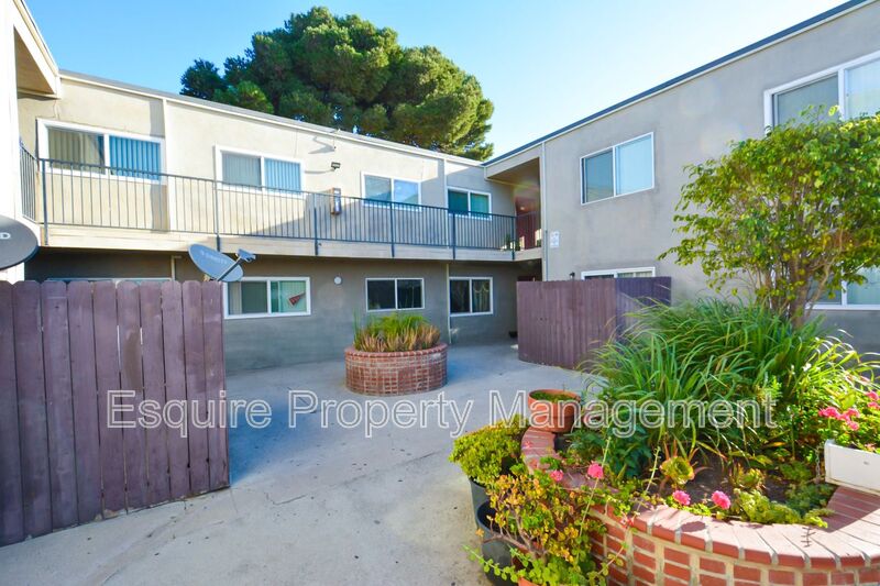OXNARD Condo: 640 W. CHANNEL ISLANDS BLVD