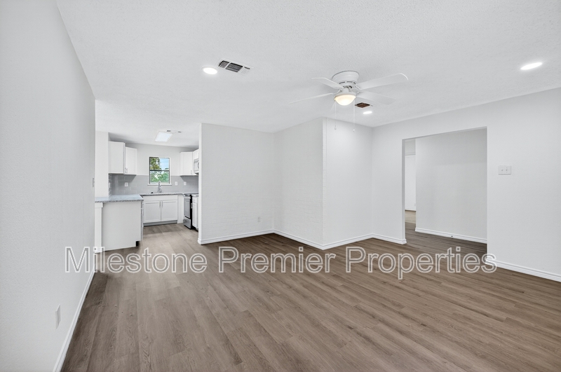 Denison House: 701 East Morton Street