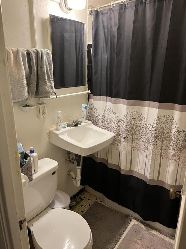 Madison Condo: 635 Howard Place - L1