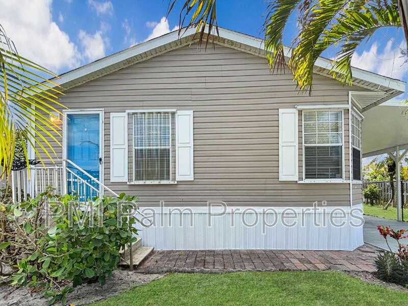 Hobe Sound House: 7568 SE Swan Ave