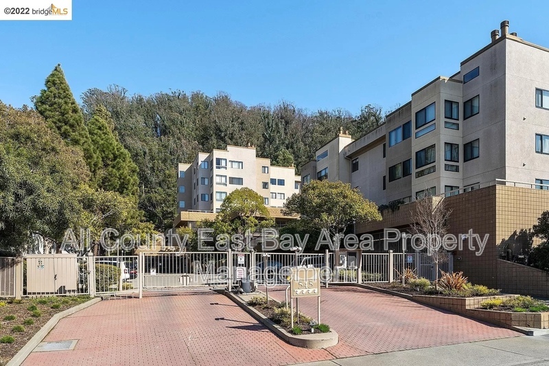 Albany Condo: 545 Pierce St.