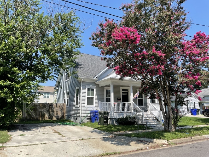 Norfolk House: 1333 Reservoir Avenue