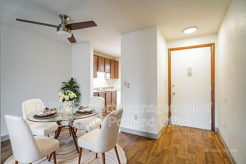 Portland Apartment: 14124-14212 NE Sandy Blvd