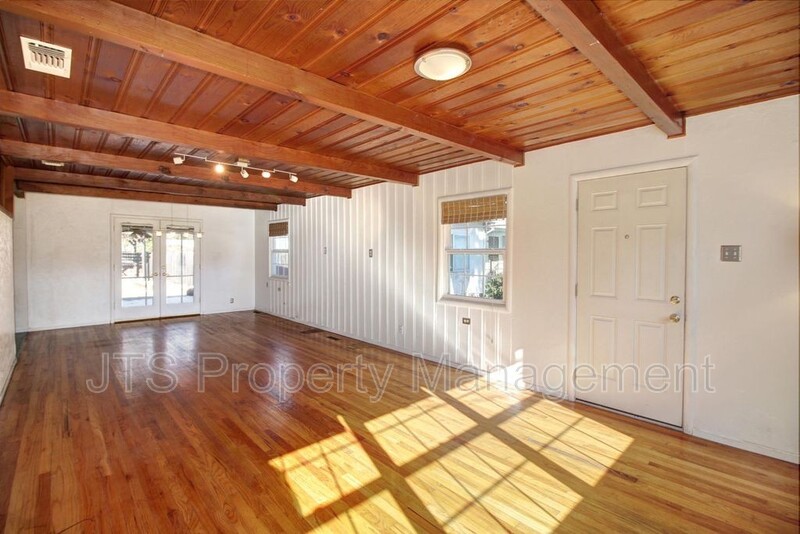 Sacramento House: 3107 Del Paso Boulevard