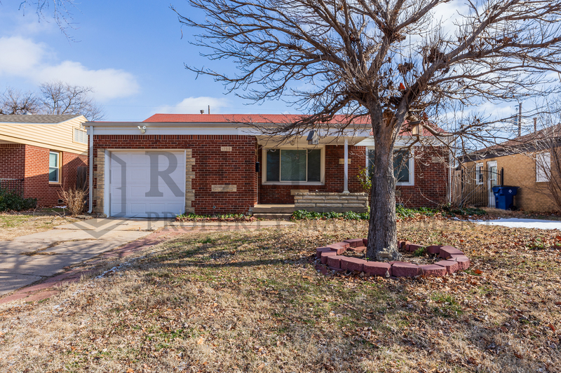 Wichita House: 1750 South Fabrique Drive