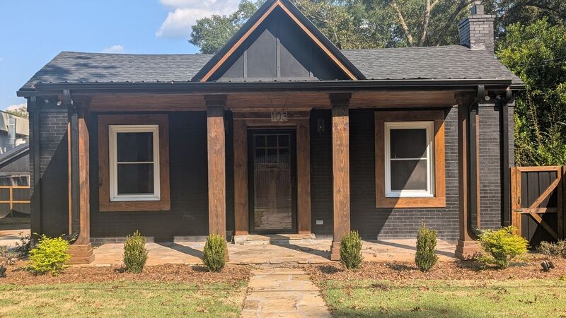 LaGrange House: 103 Boulevard St