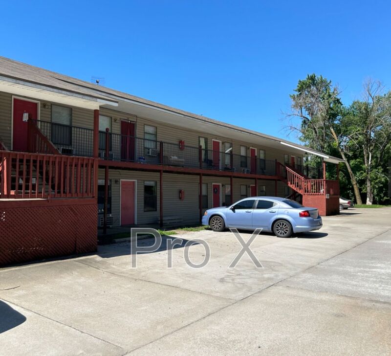 Springdale House: 1706 South Powell